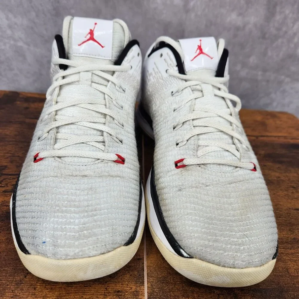 Air Jordan 31 Low Chicago Bulls‎ Sneakers Mens 9 White Red Shoes 897564-101